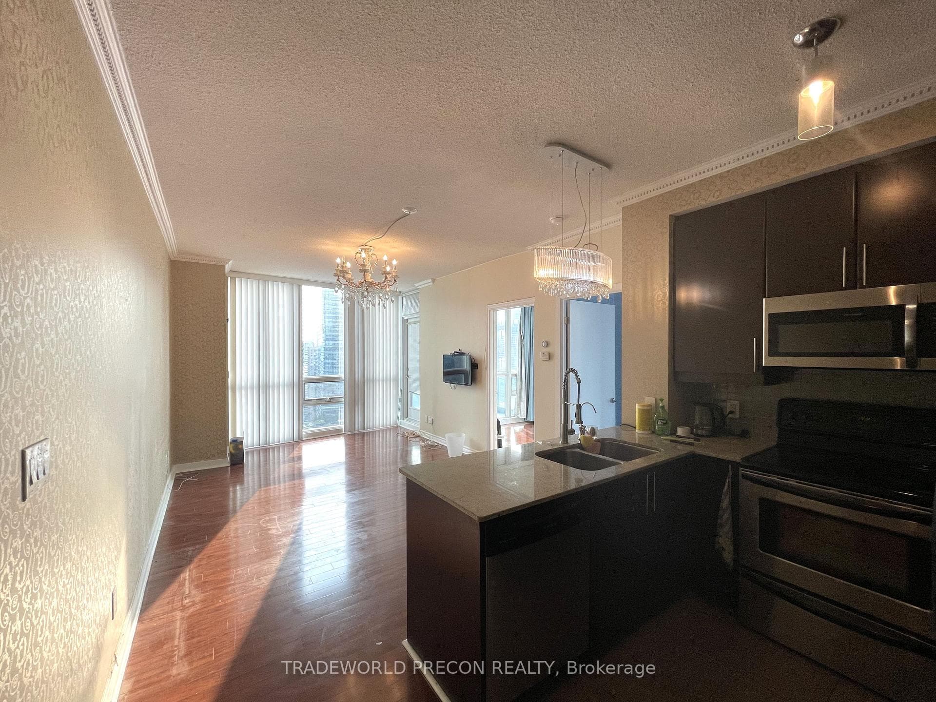 18 Harbour Street Unit 3202 photo 2