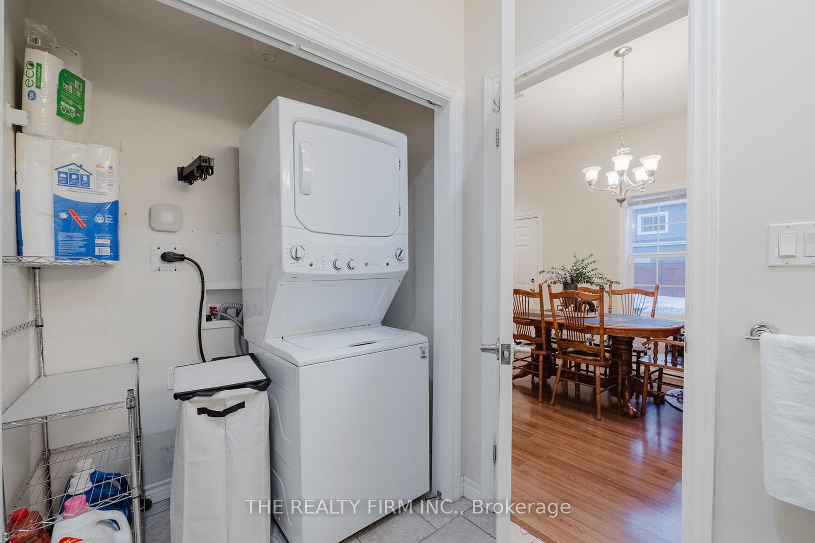 104 Adelaide Street photo 18