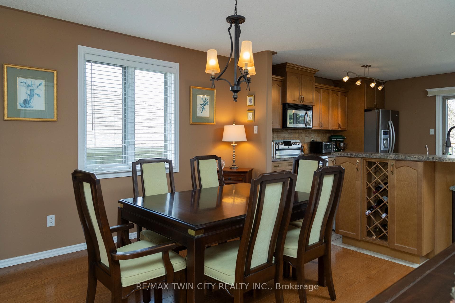 75 COURT Drive photo 14
