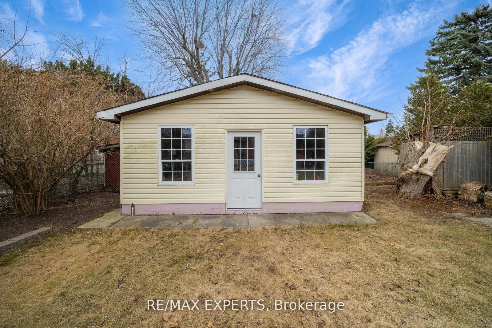 56 Homestead Road photo 45