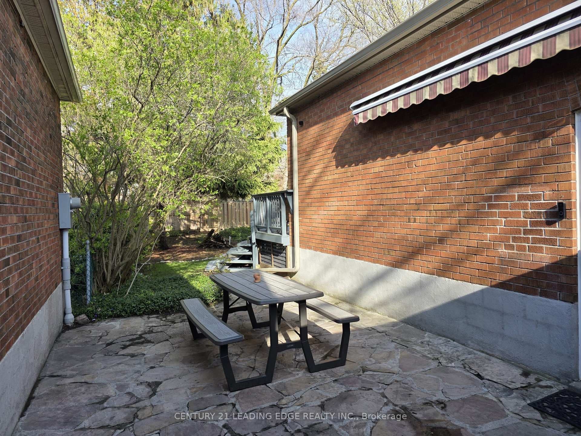 177 Fallingbrook Road photo 16