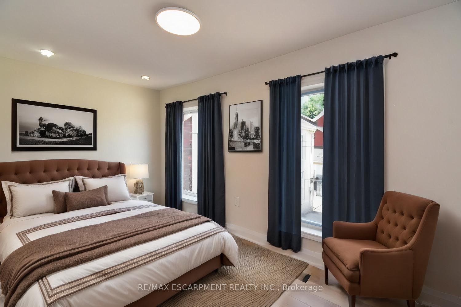 126 Evans Street photo 26