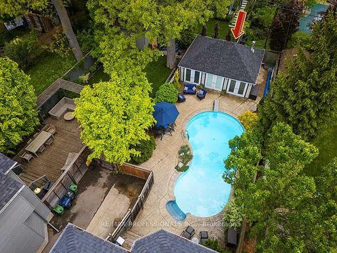 301 Beresford Avenue photo 34