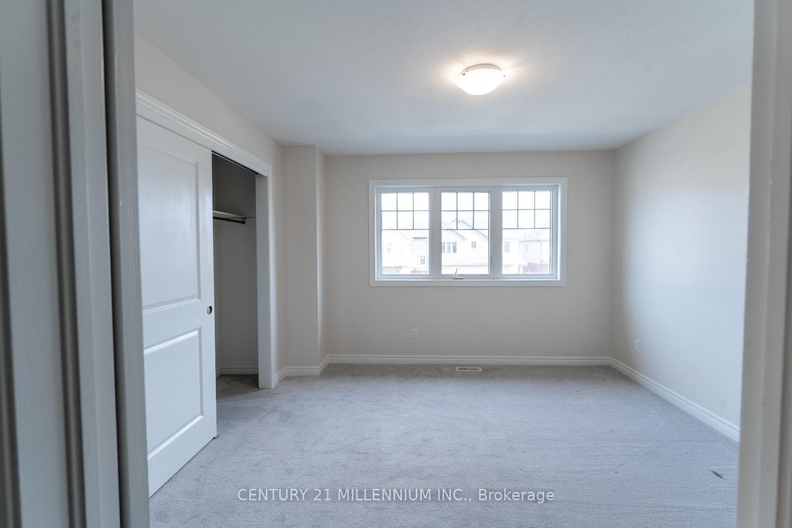 5 Darling Avenue photo 8