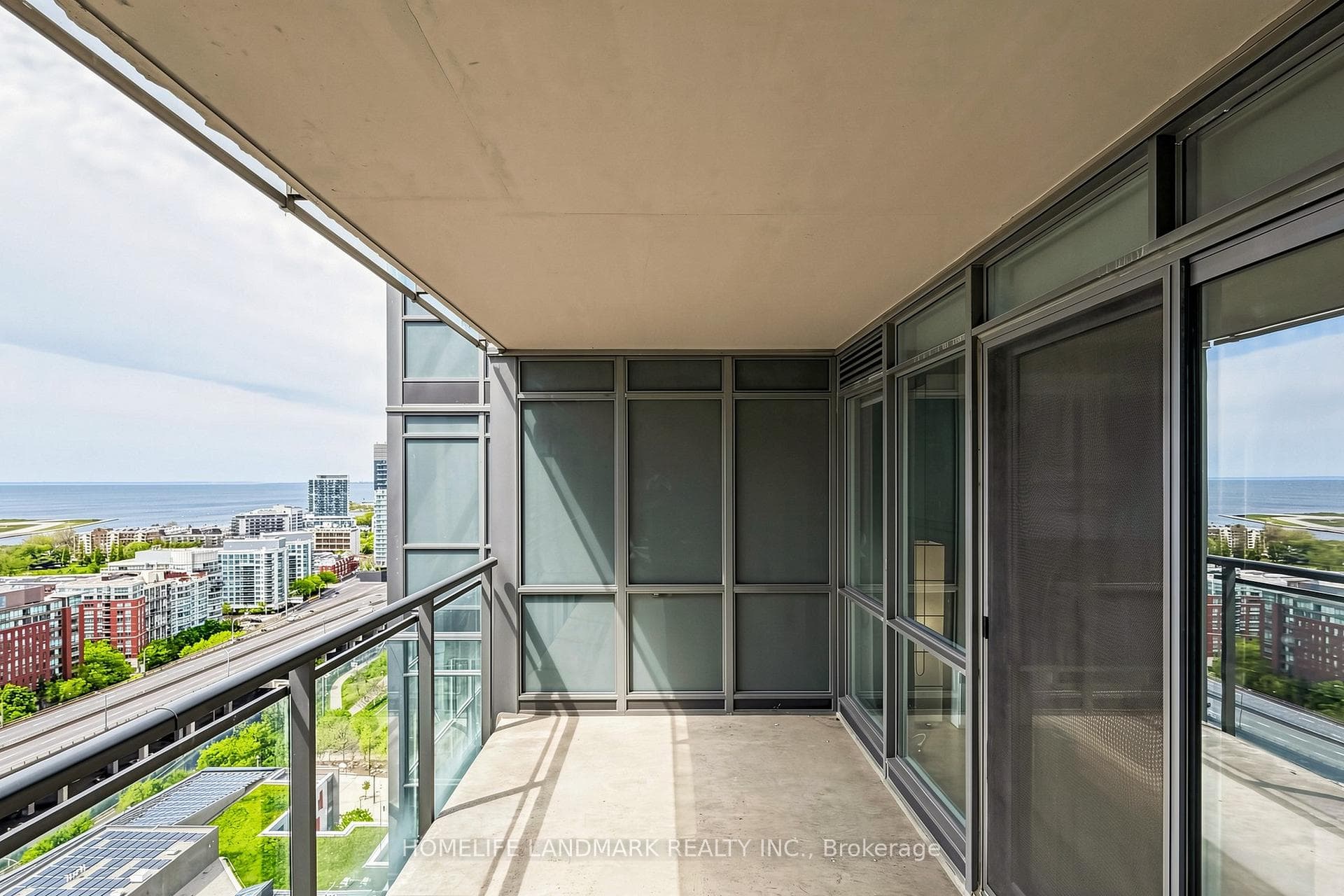 15 Fort York Boulevard Unit 2811 photo 24