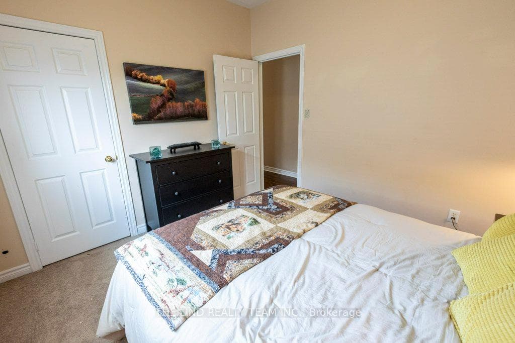 61 Mcintyre Drive photo 37