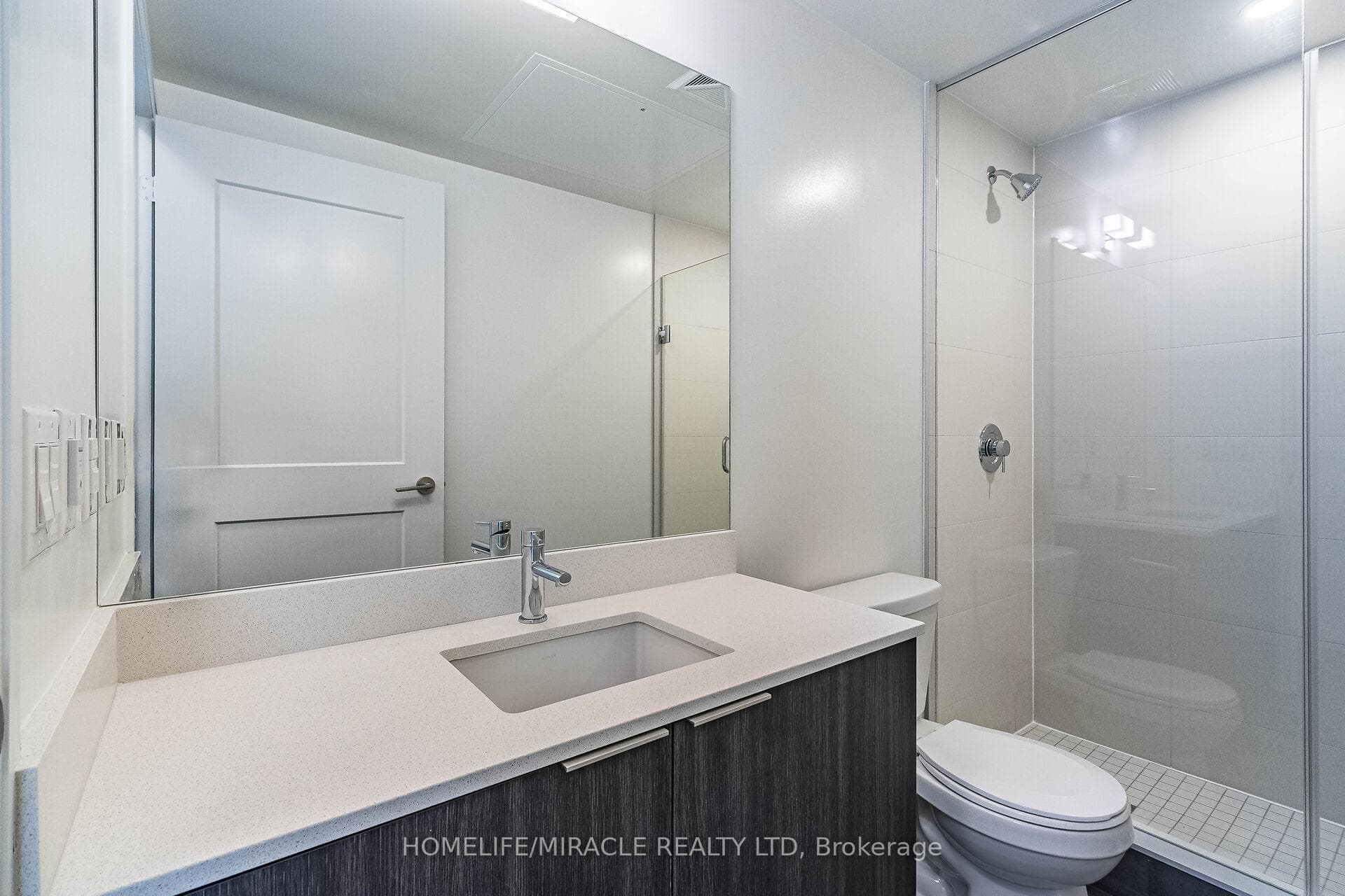 28 Widmer Street Unit 4021 photo 20