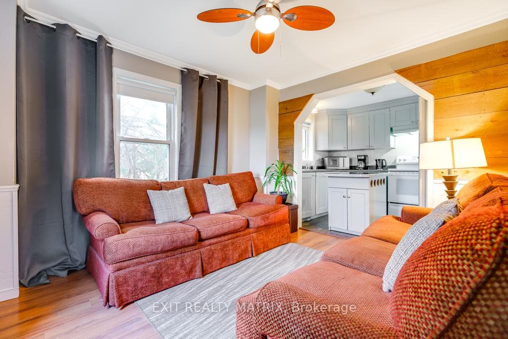 17999 Strathmore Road photo 11