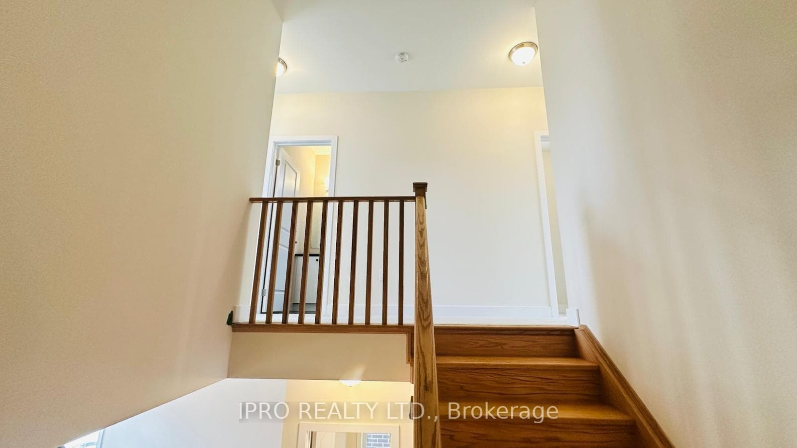 3098 Meadowridge Drive photo 9