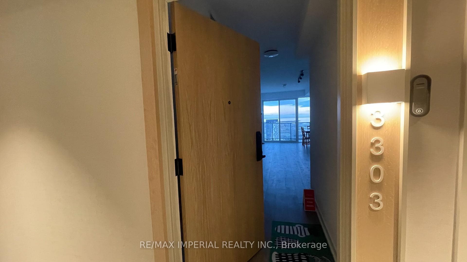 5 DEFRIES Street Unit 3303 photo 15