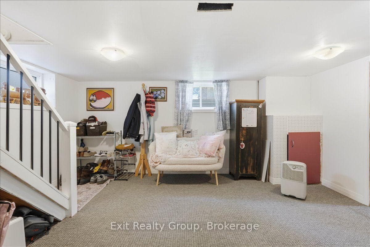 119 Prince Edward Street photo 17