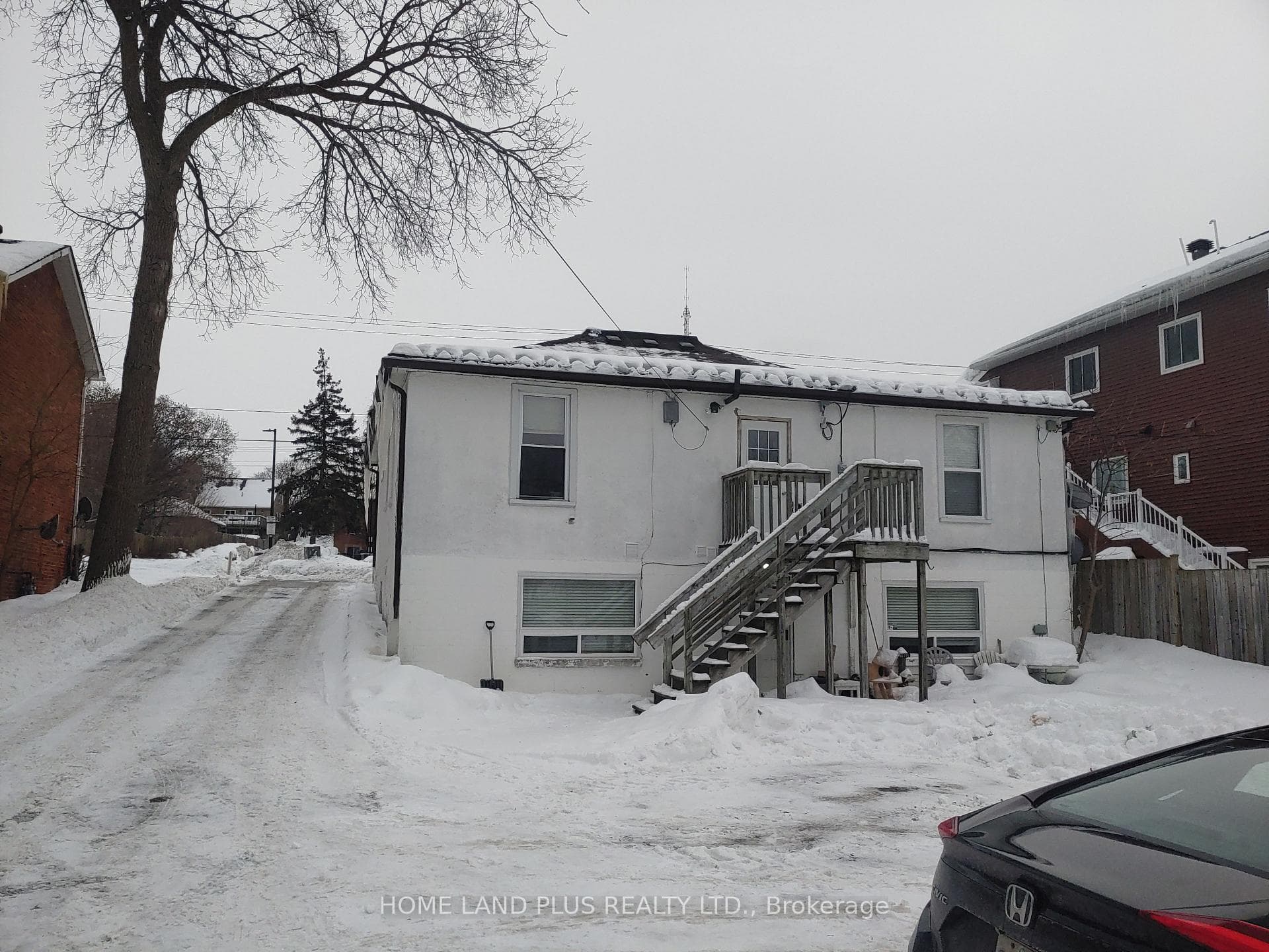 40 Penetang Street Unit 4 photo 3