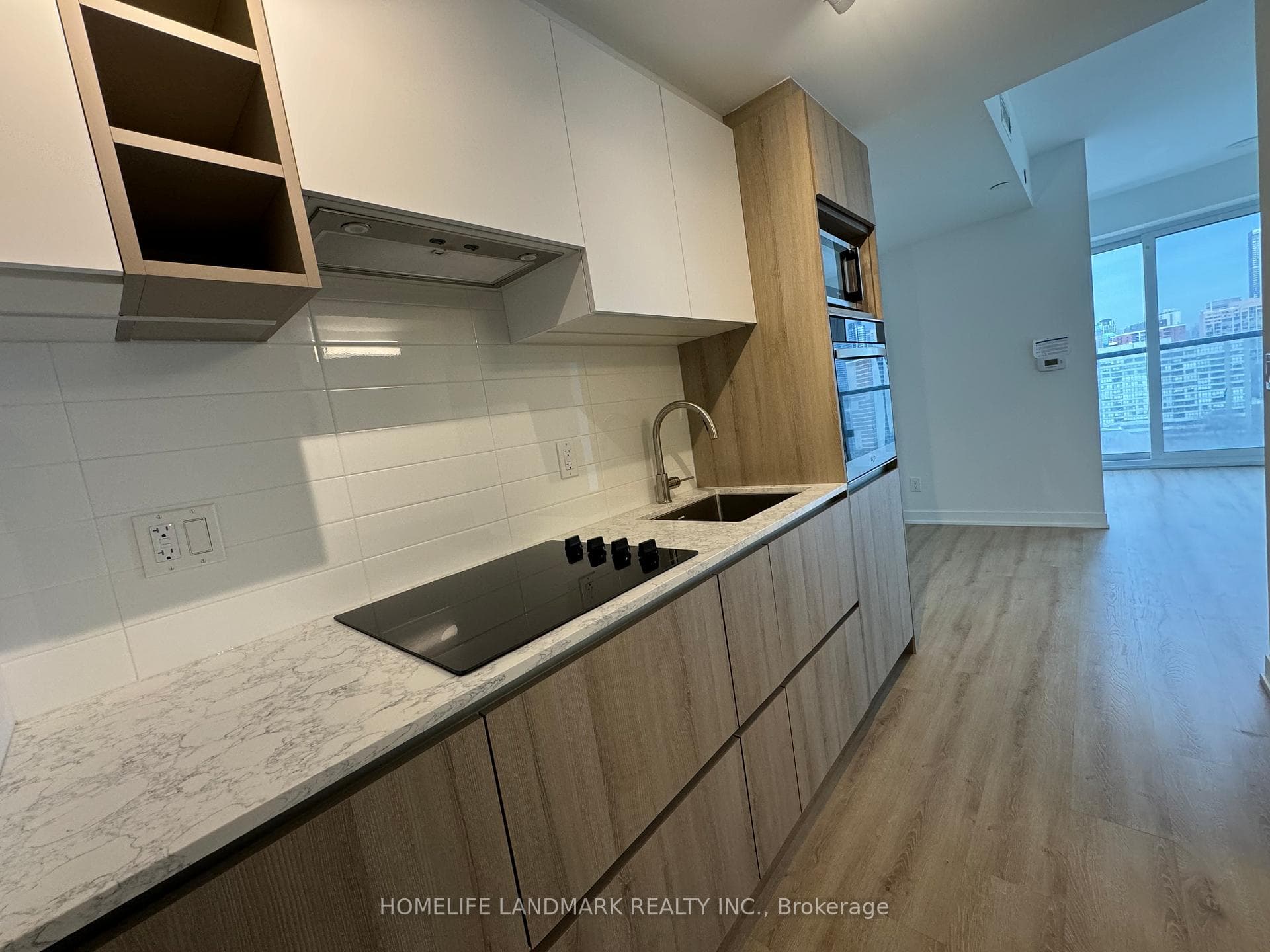 319 Jarvis Street Unit 2009 photo 4