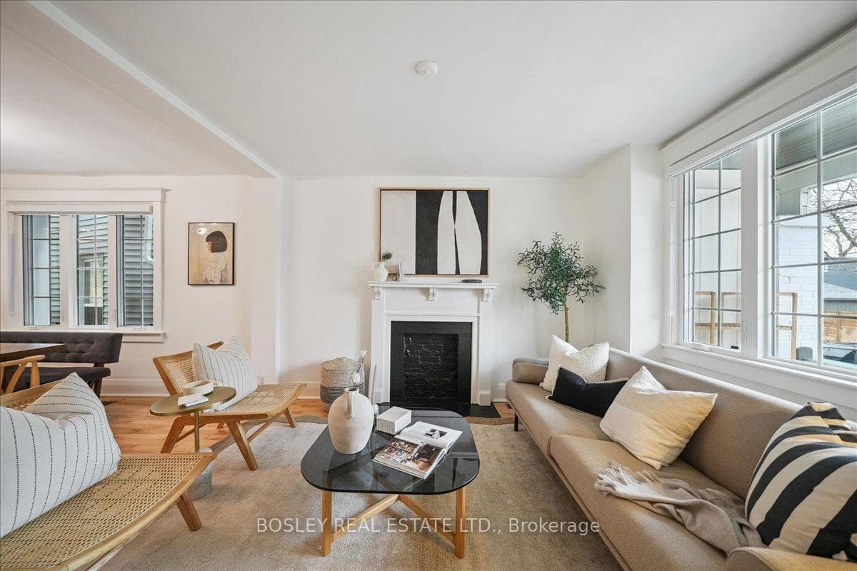 4 Murdock Avenue photo 1