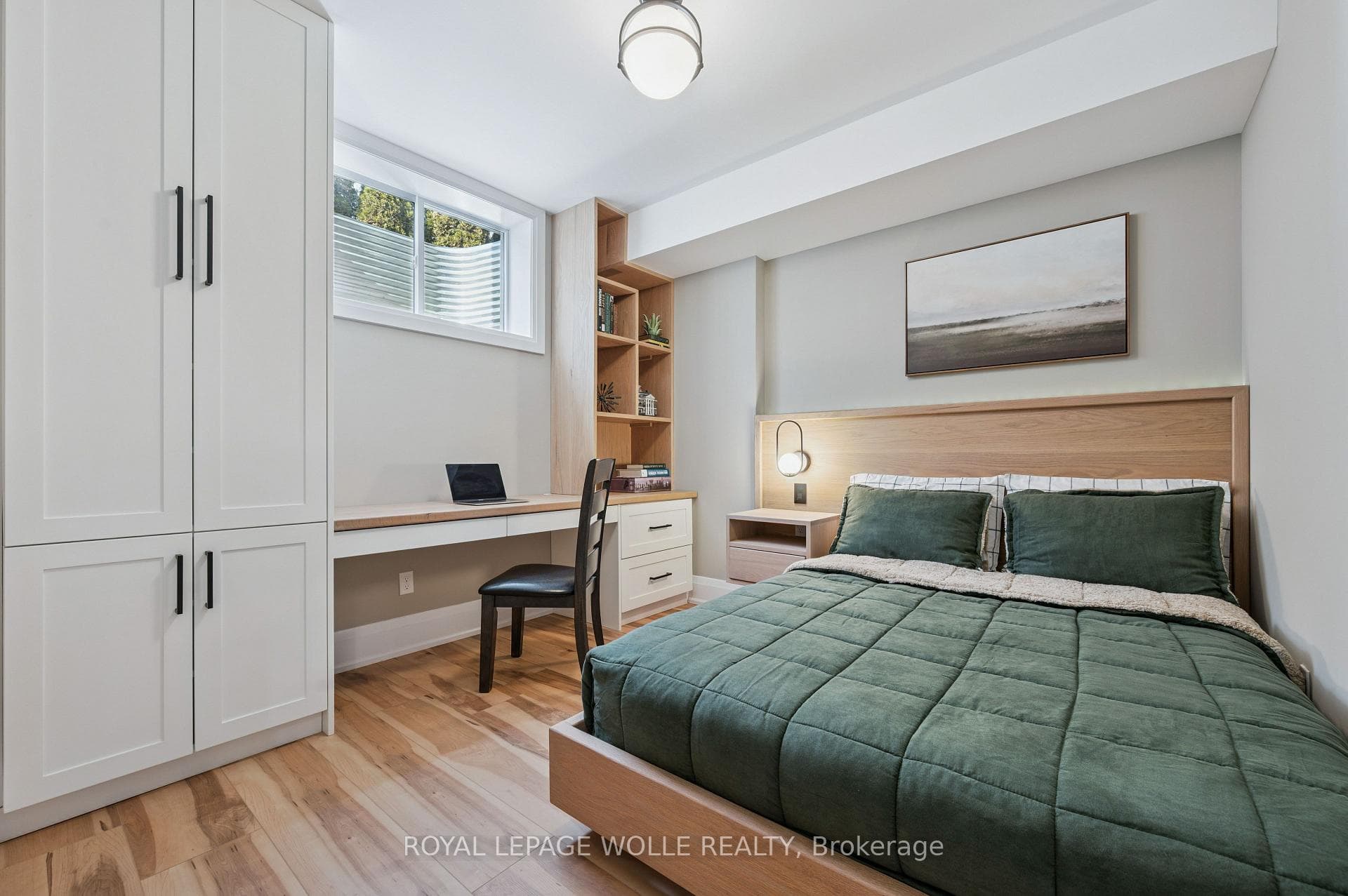 23 Highgrove Court photo 39