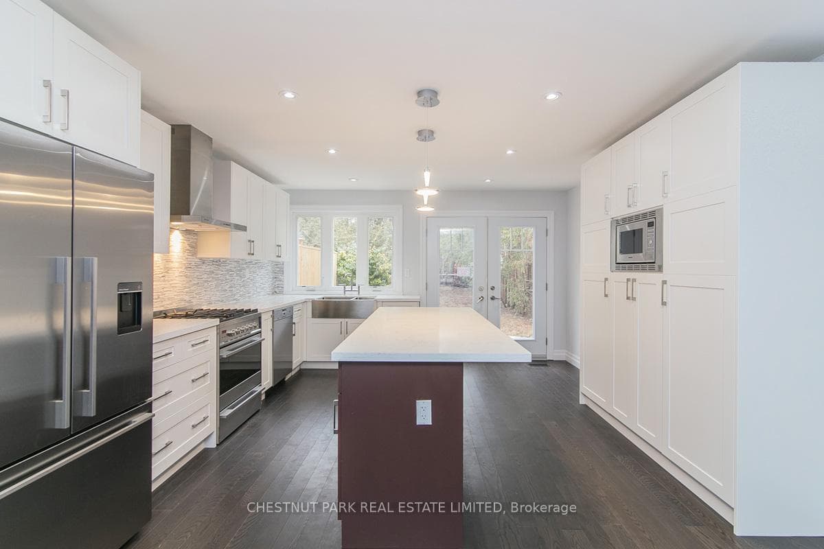 43 Arlington Avenue photo 6