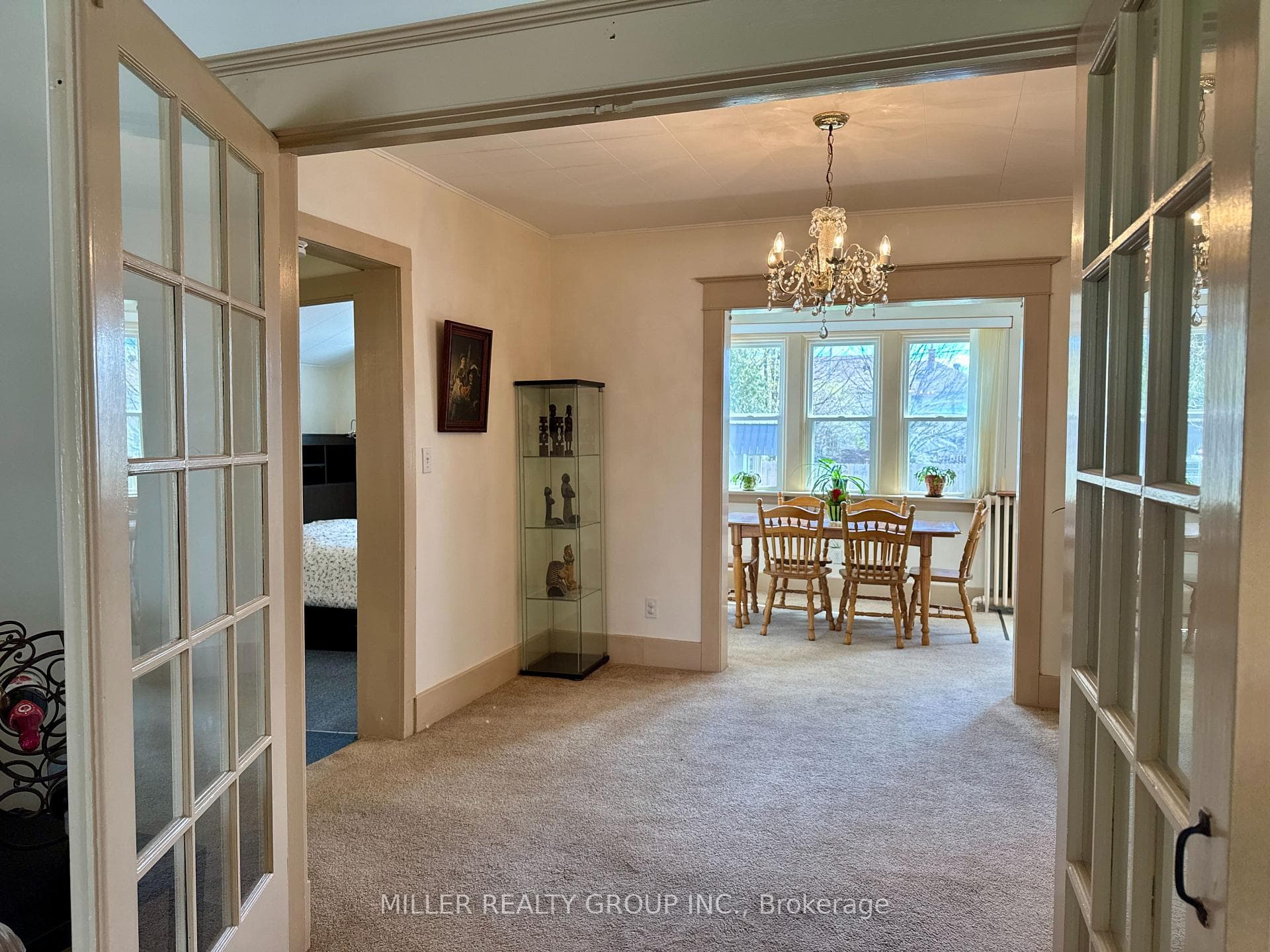 190 Farah Avenue photo 6