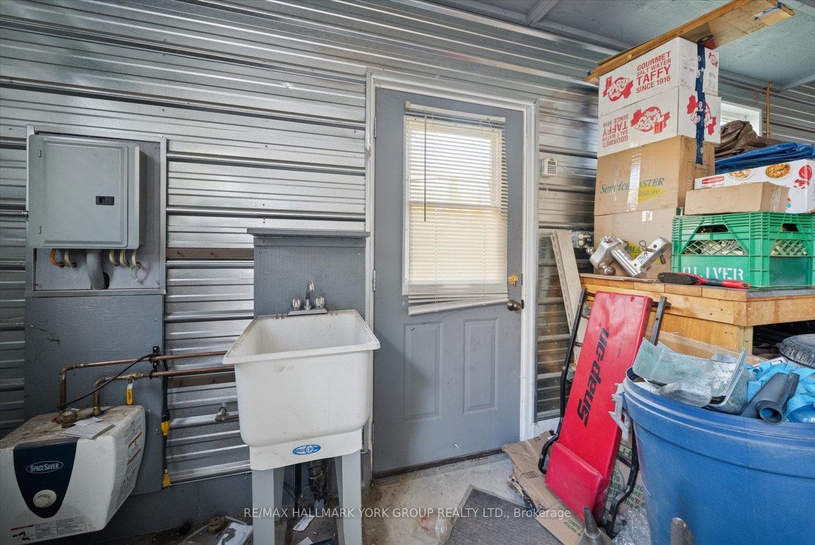 5 Burke Street photo 36