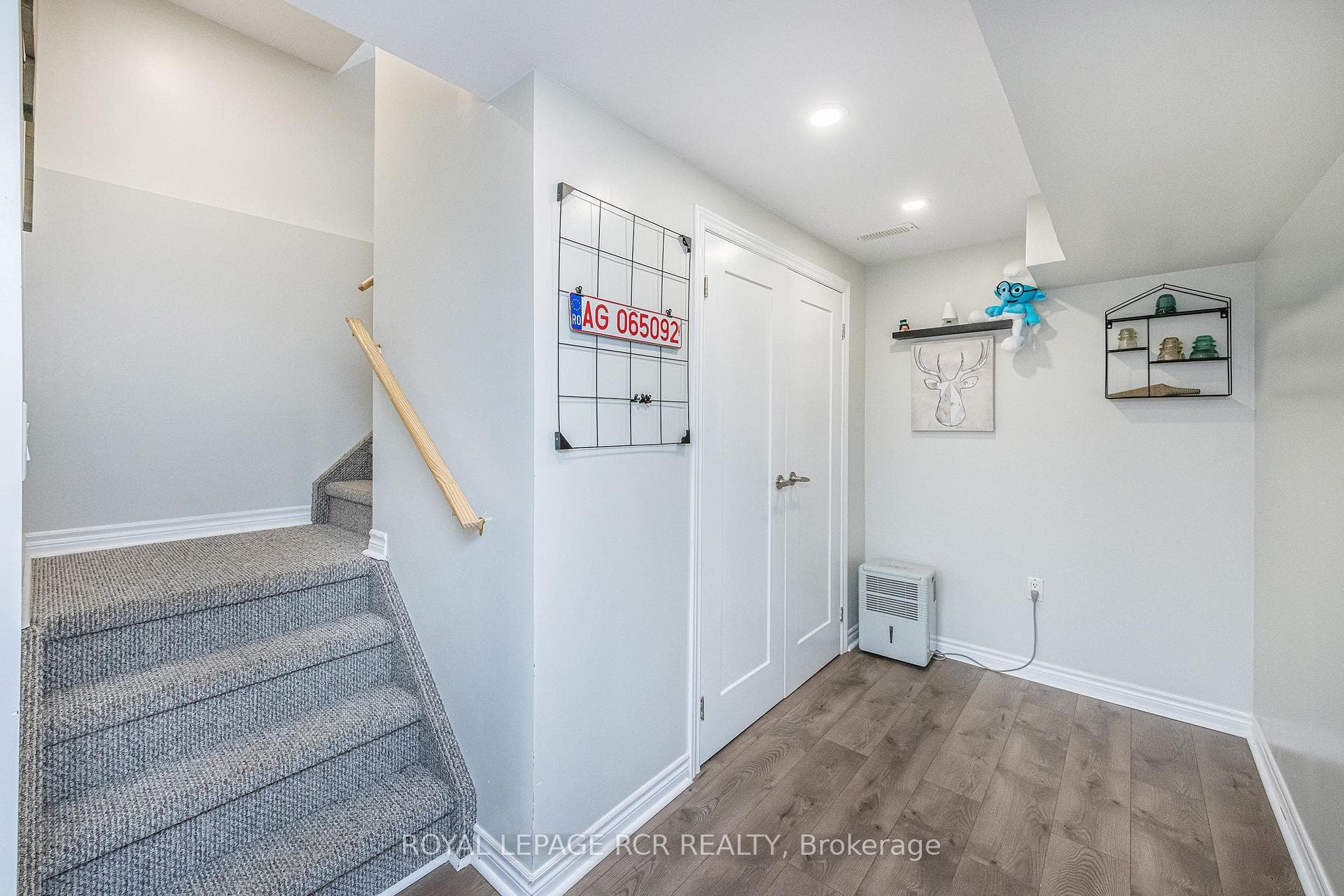 109 Morden Drive photo 29