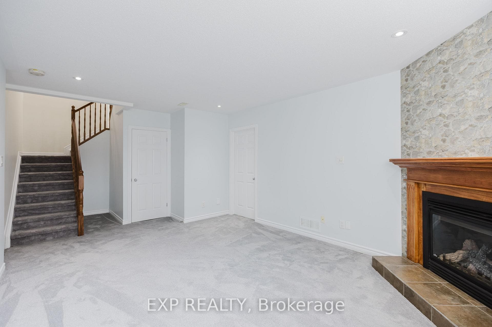 107 WOODMILL Terrace photo 33