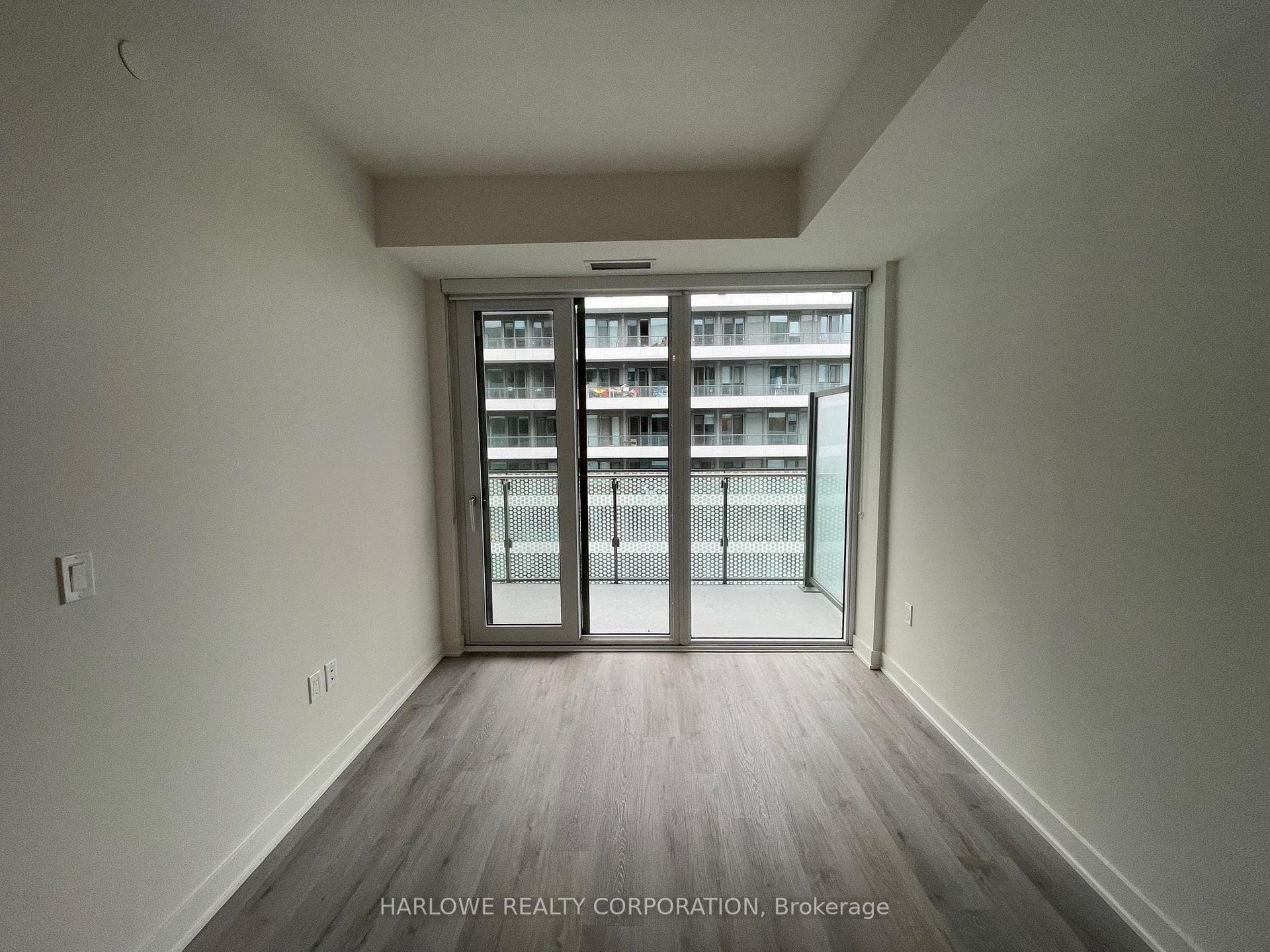 135 Lower Sherbourne Street Unit 2723 W photo 2