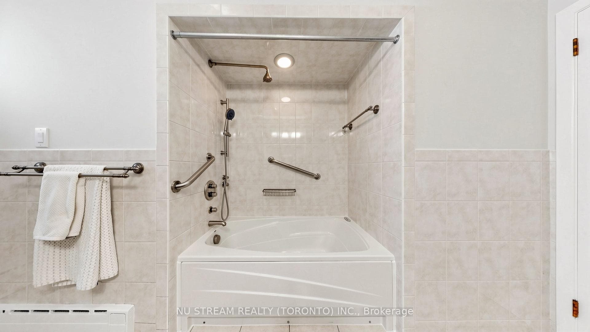55 Sunvale Drive photo 28