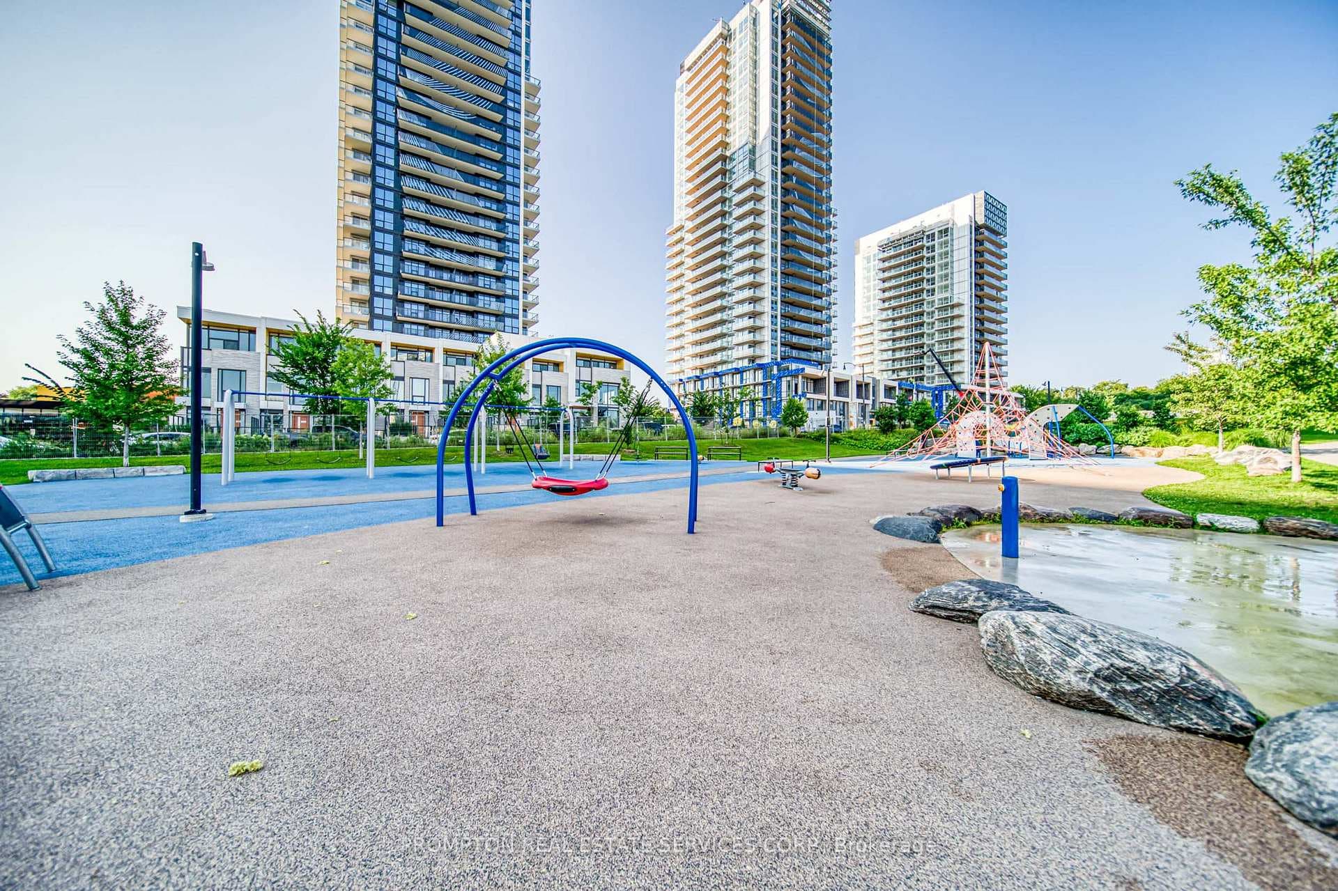 95 Mcmahon Drive Unit 3809 photo 18