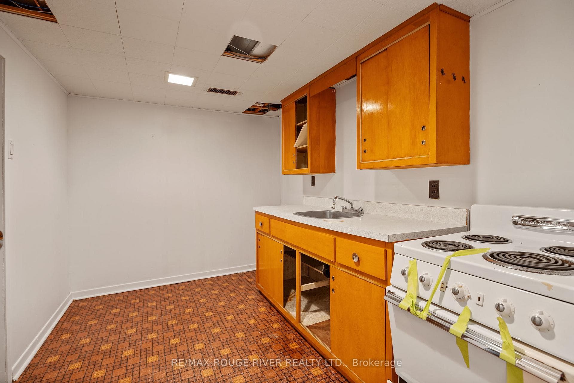 819 Bem Avenue photo 26