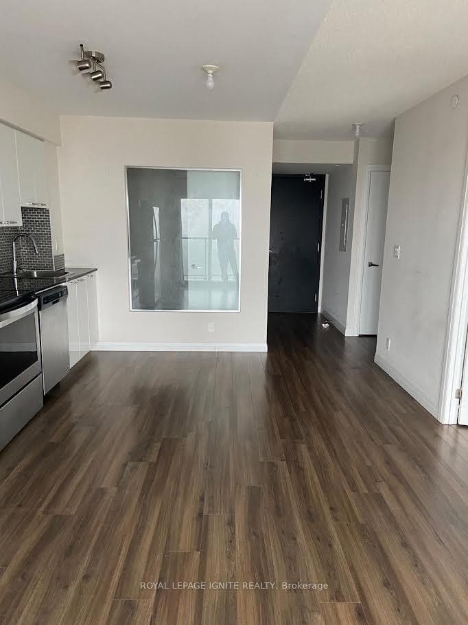 2150 Lawrence Avenue Unit 1207 photo 8