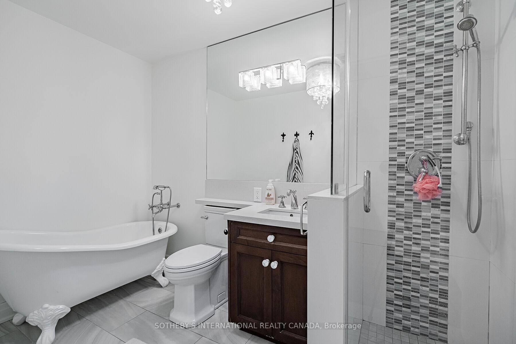 10 Queens Quay Unit 2305 photo 25