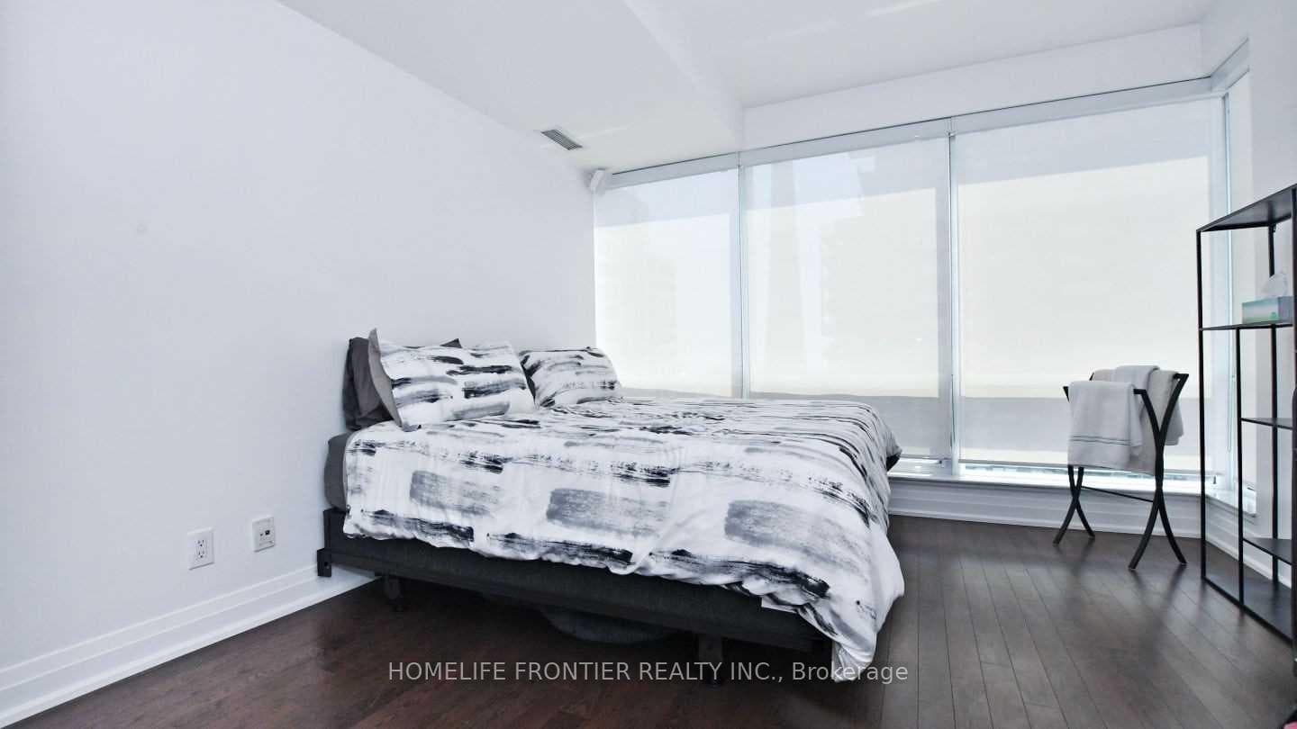 80 John Street Unit 2512 photo 8