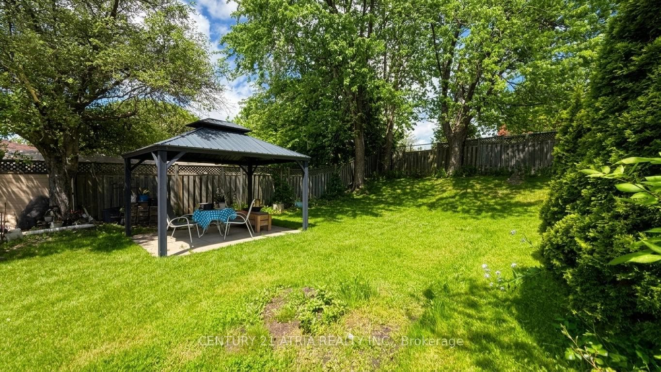 115 Ellington Drive photo 23