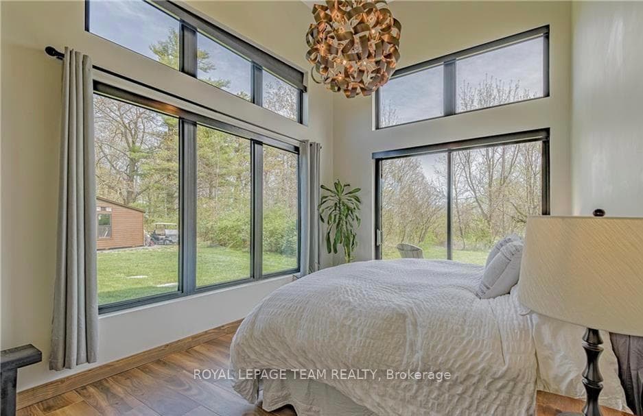 8 Headlands Way photo 12