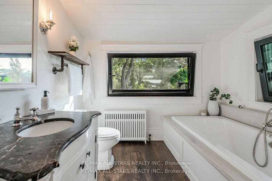 151 Balsam Avenue photo 22