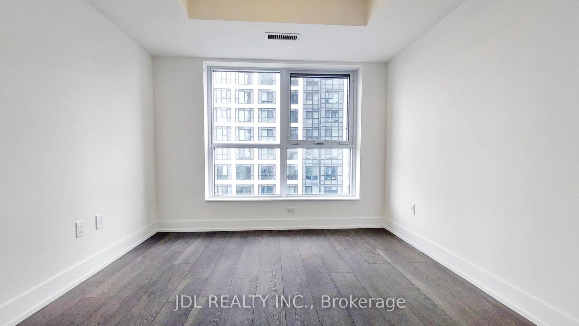 5 Mabelle Avenue Unit 2329 photo 4