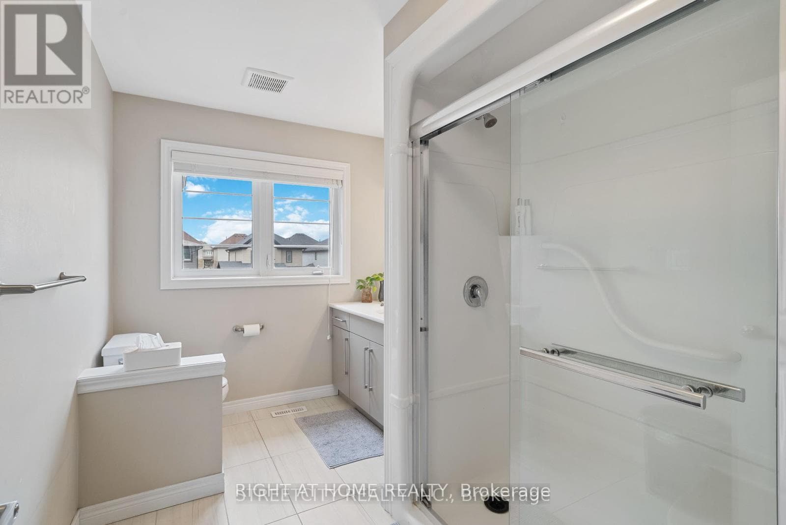 402 TANSBURY Street photo 25