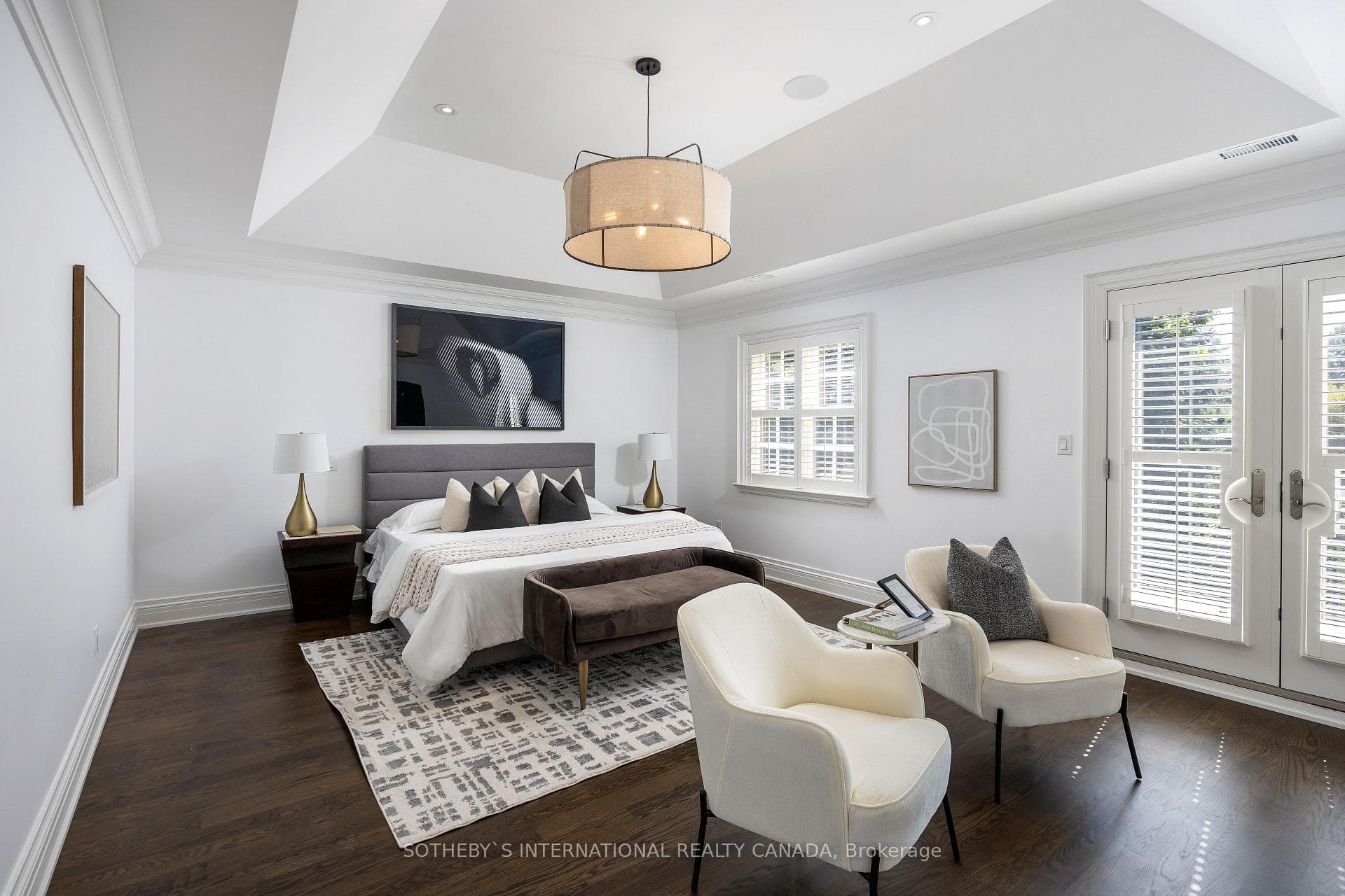 77 Van Dusen Boulevard photo 25