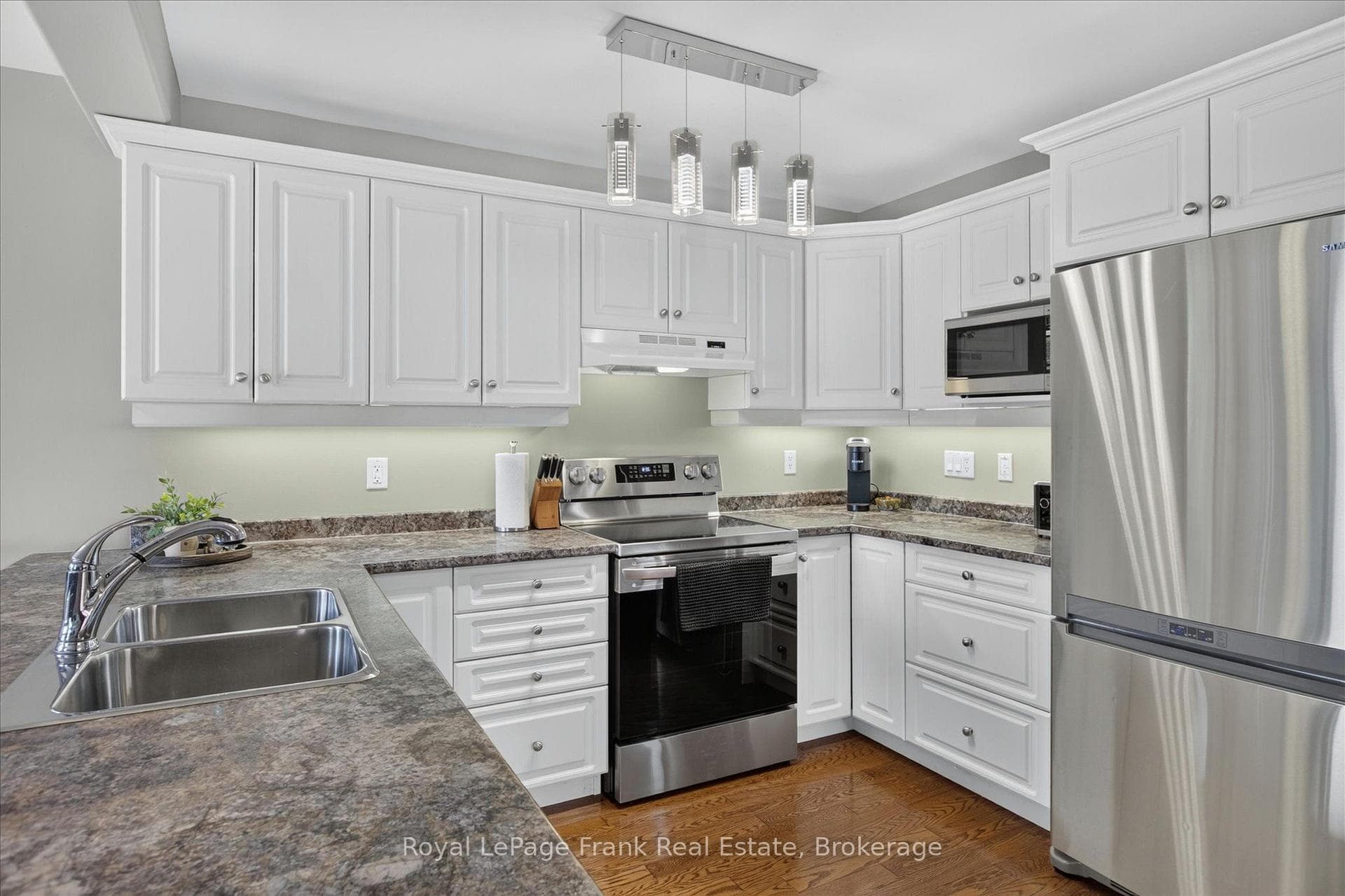 2305 Marsdale Drive photo 11