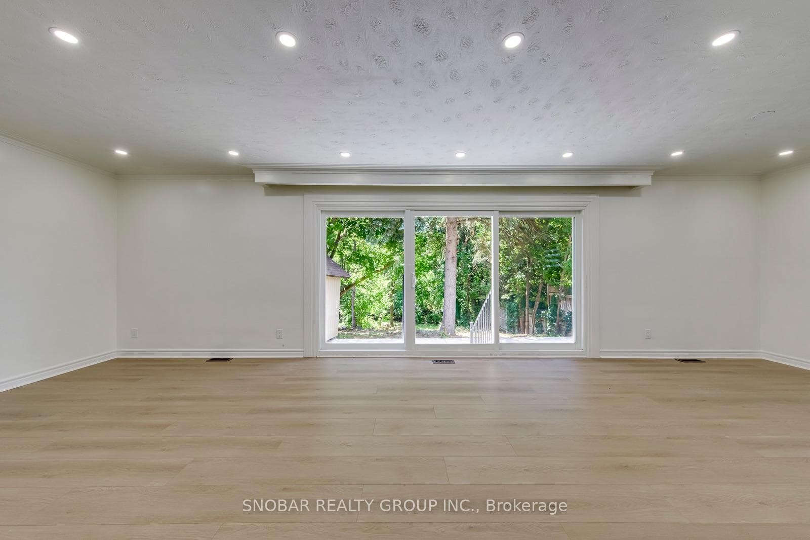 99 Jeffcoat Drive photo 10