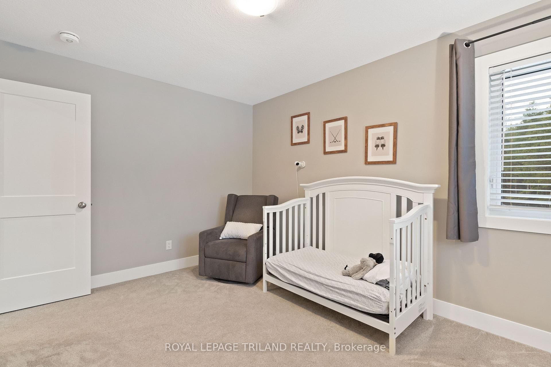 42 Cedarvale Lane photo 34