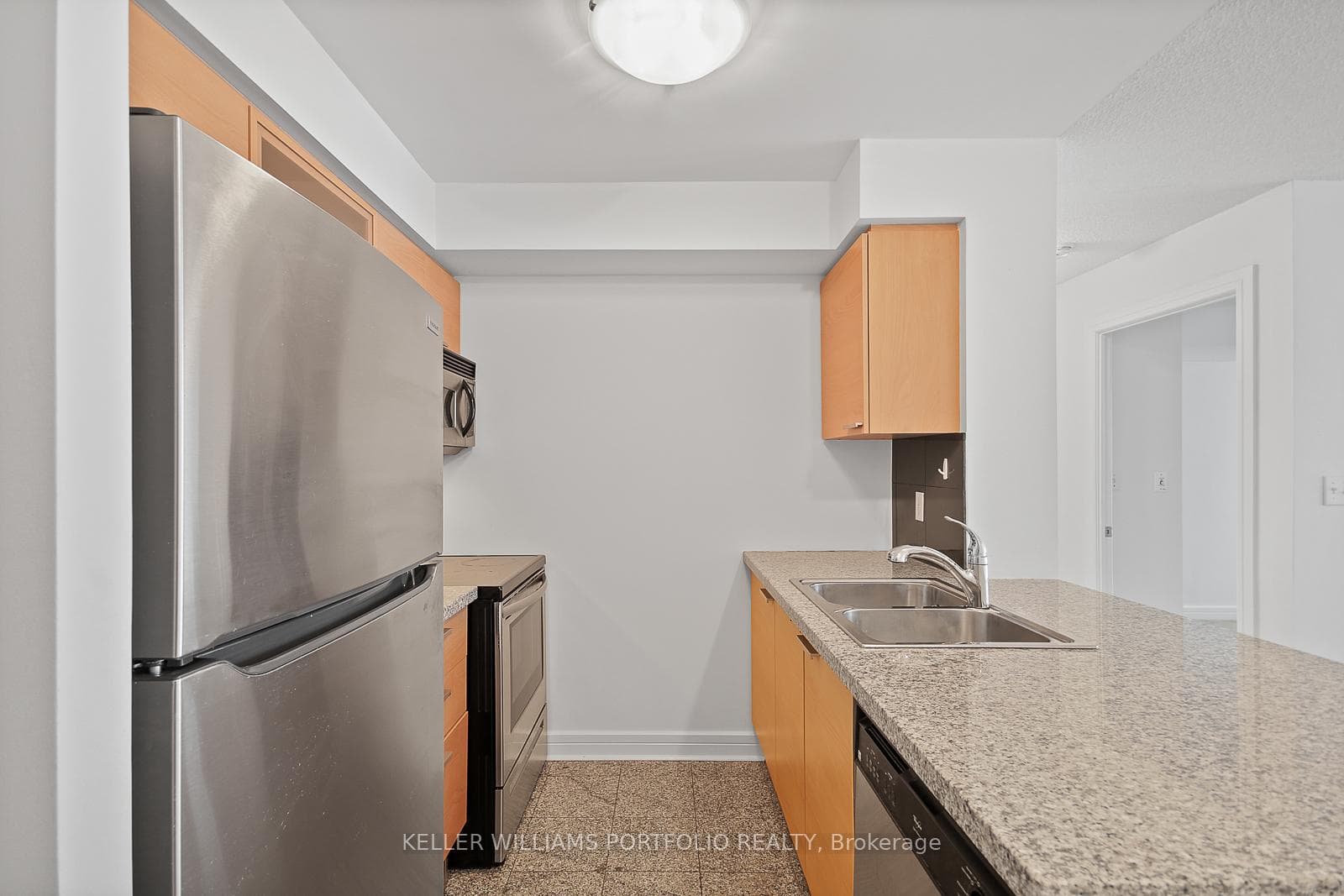 16 Harrison Garden Boulevard Unit 312 photo 10