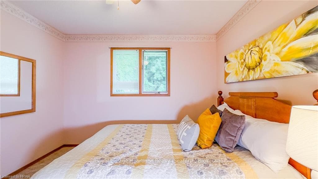410 HOLMES Street photo 28
