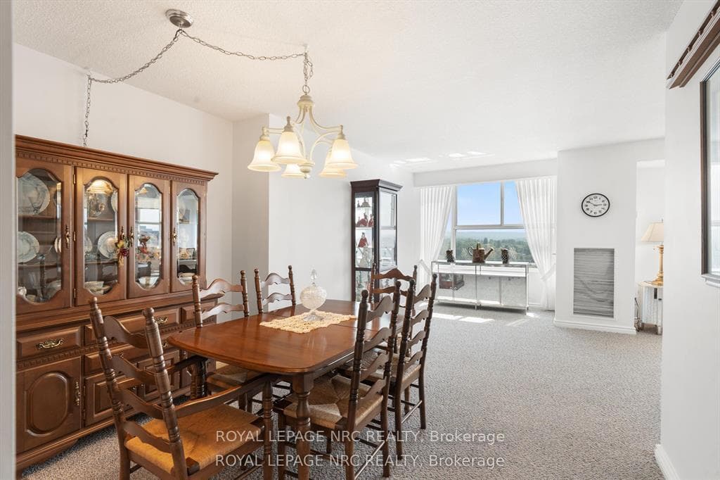 7 Gale Crescent Unit 1109 photo 13