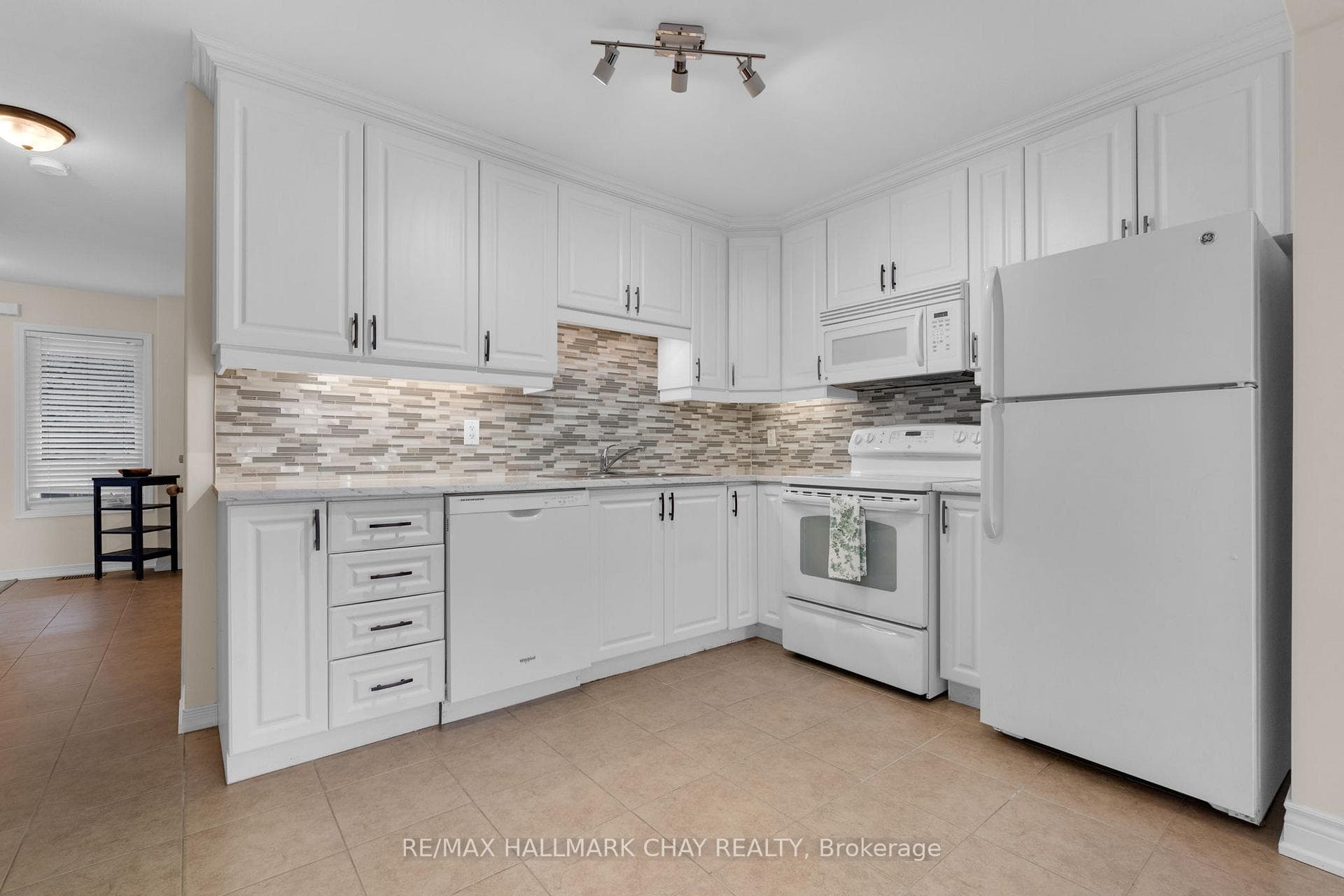 75 Prince William Way Unit 38 photo 8