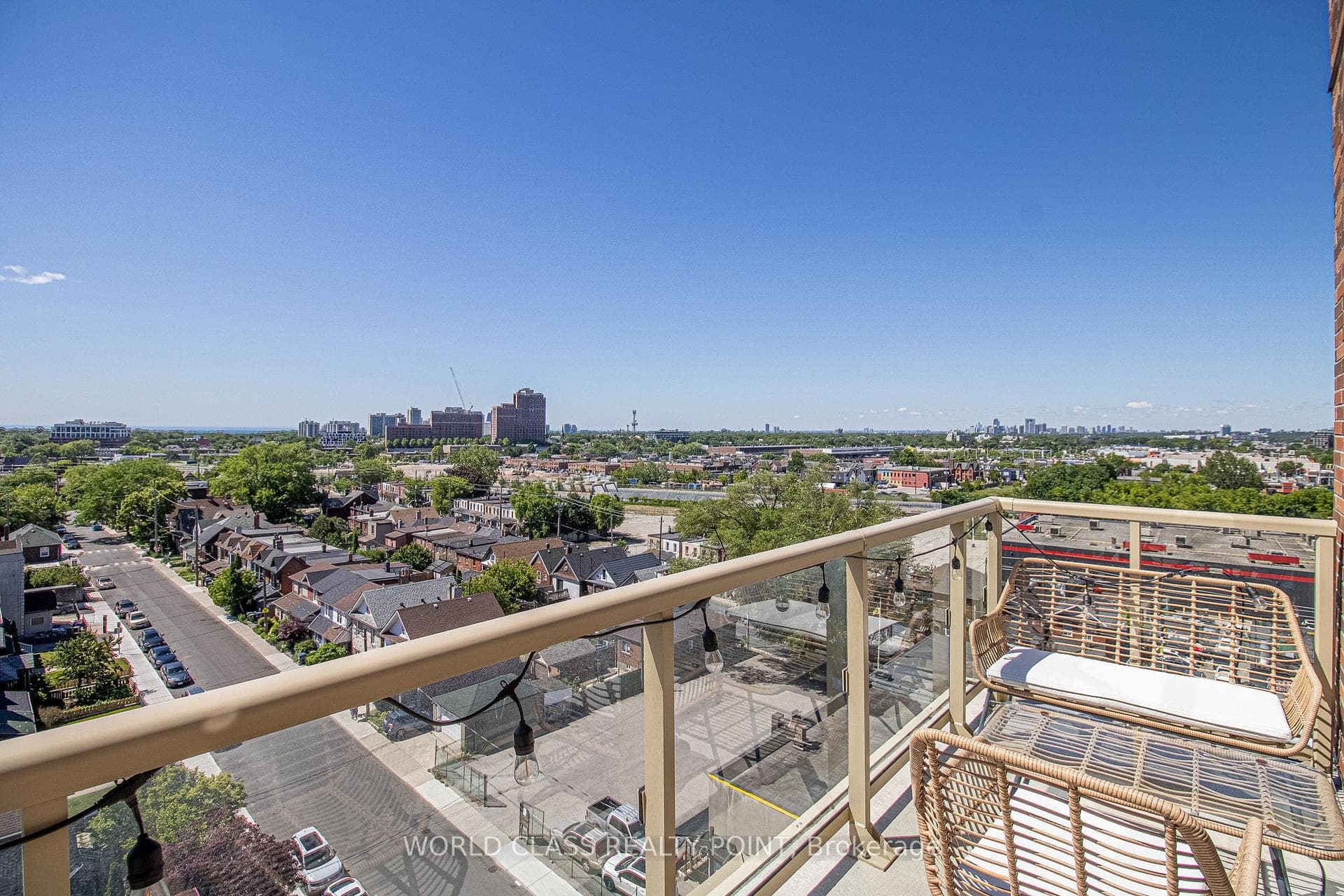 1787 St. Clair Avenue Unit 906 photo 17