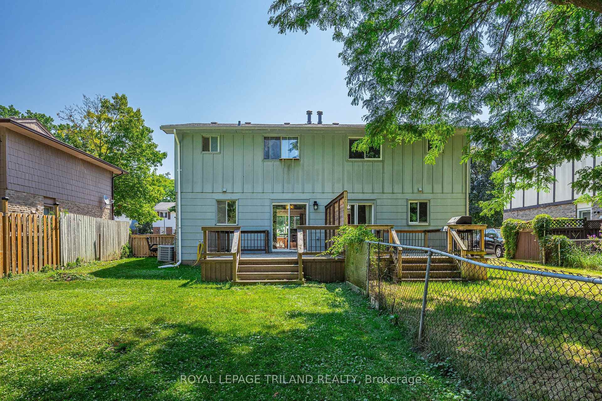 1769 Aldersbrook Road photo 23