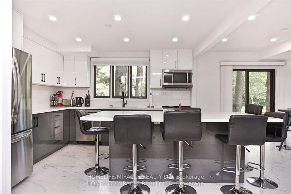 357 Britannia Road photo 7