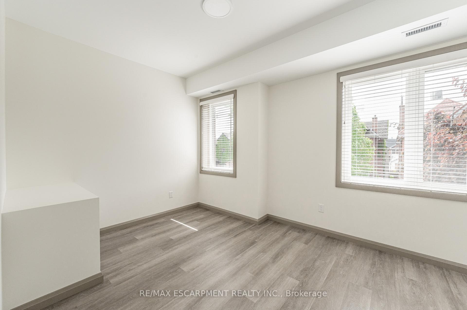 36 Grant Avenue Unit 1A photo 7