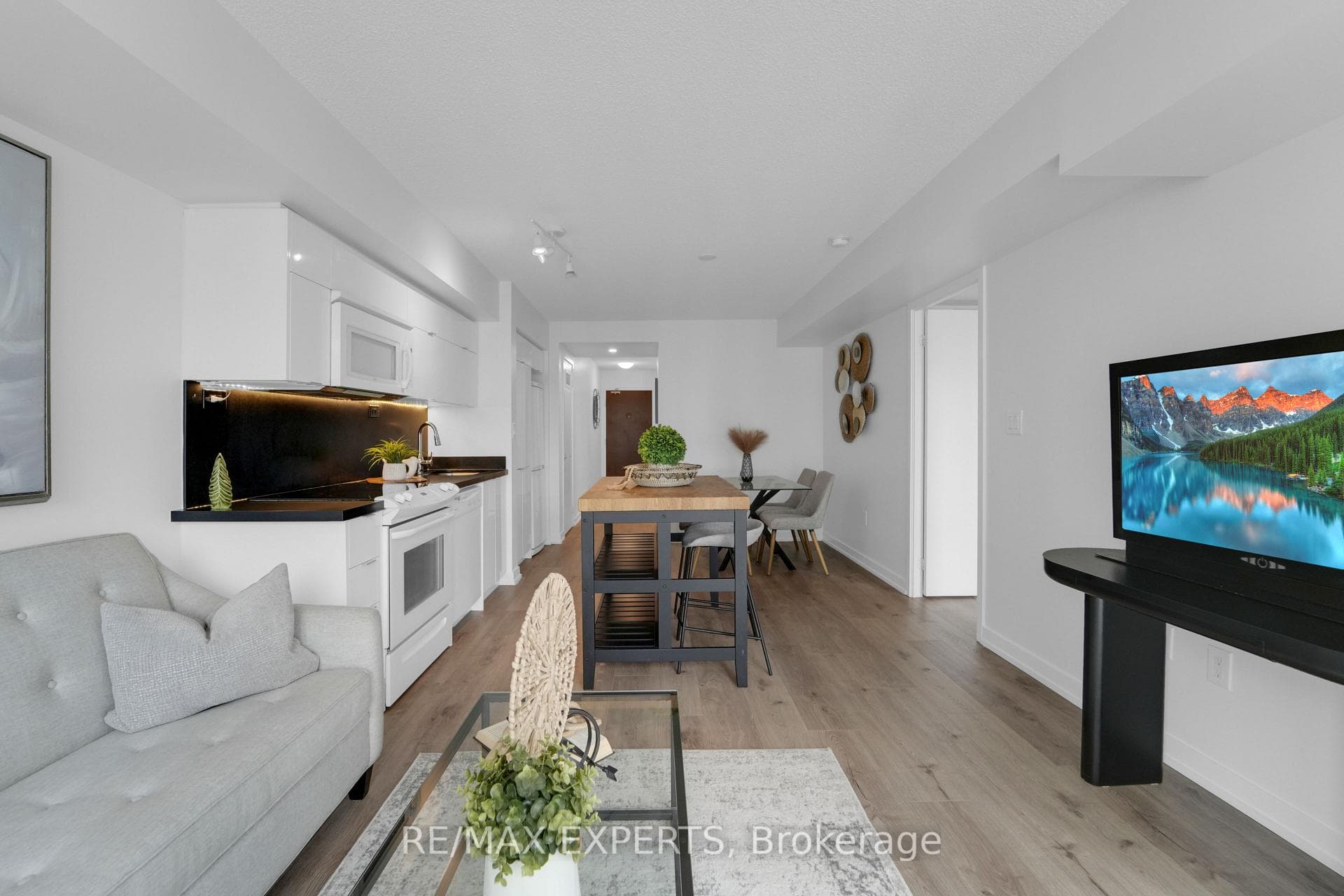 151 Dan Leckie Way Unit 1505 photo 10