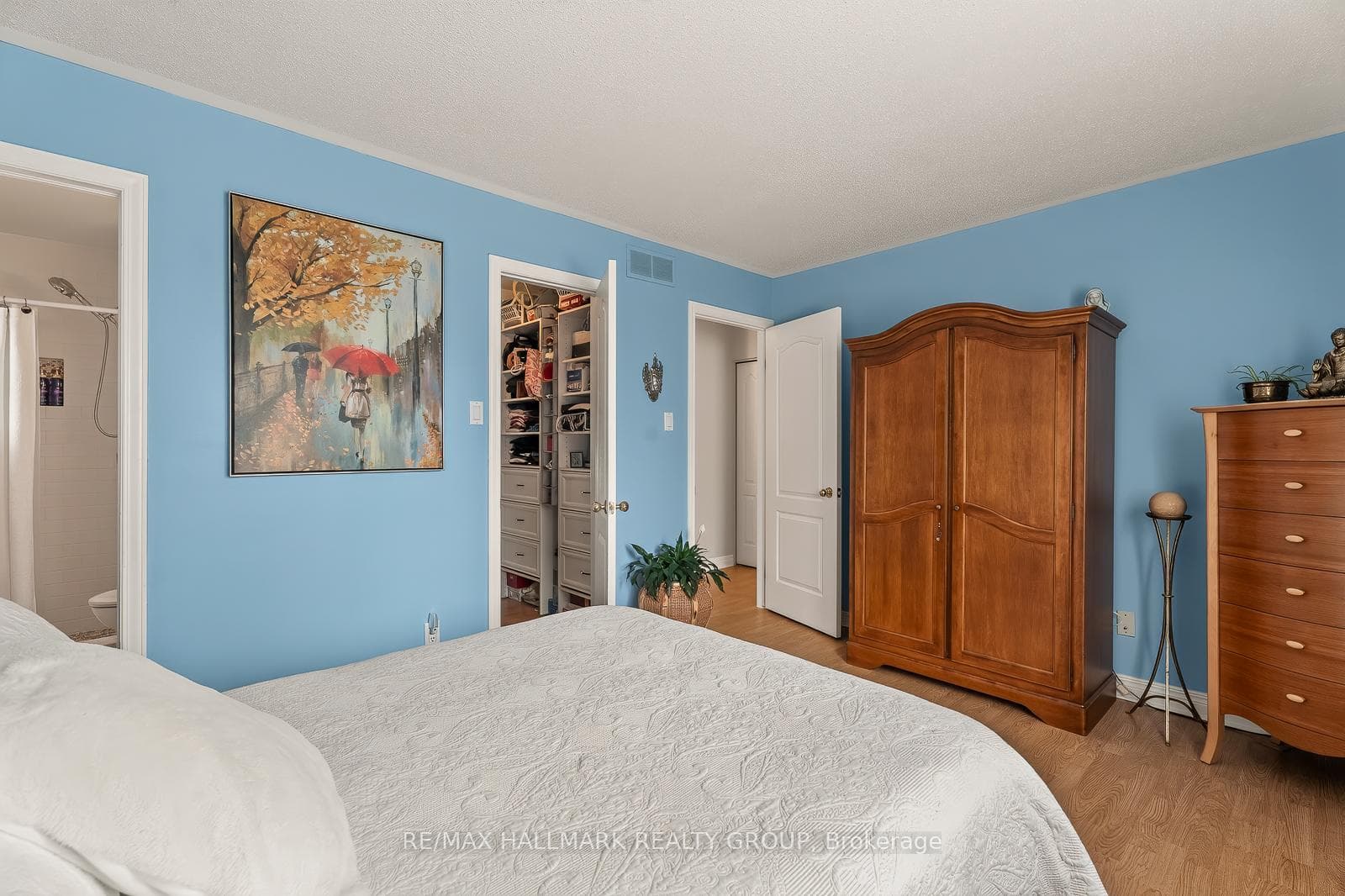 511 Deancourt Crescent photo 26